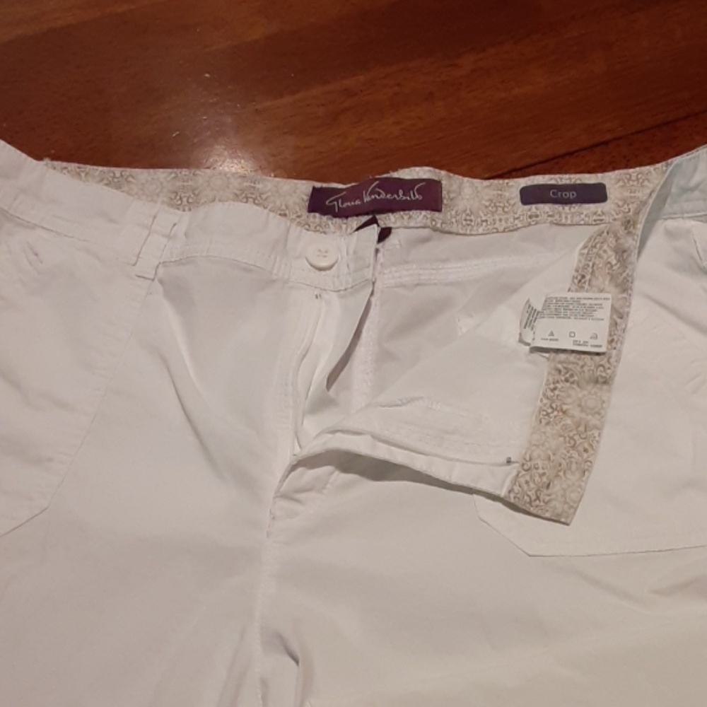 Gloria Vanderbilt cargo capris